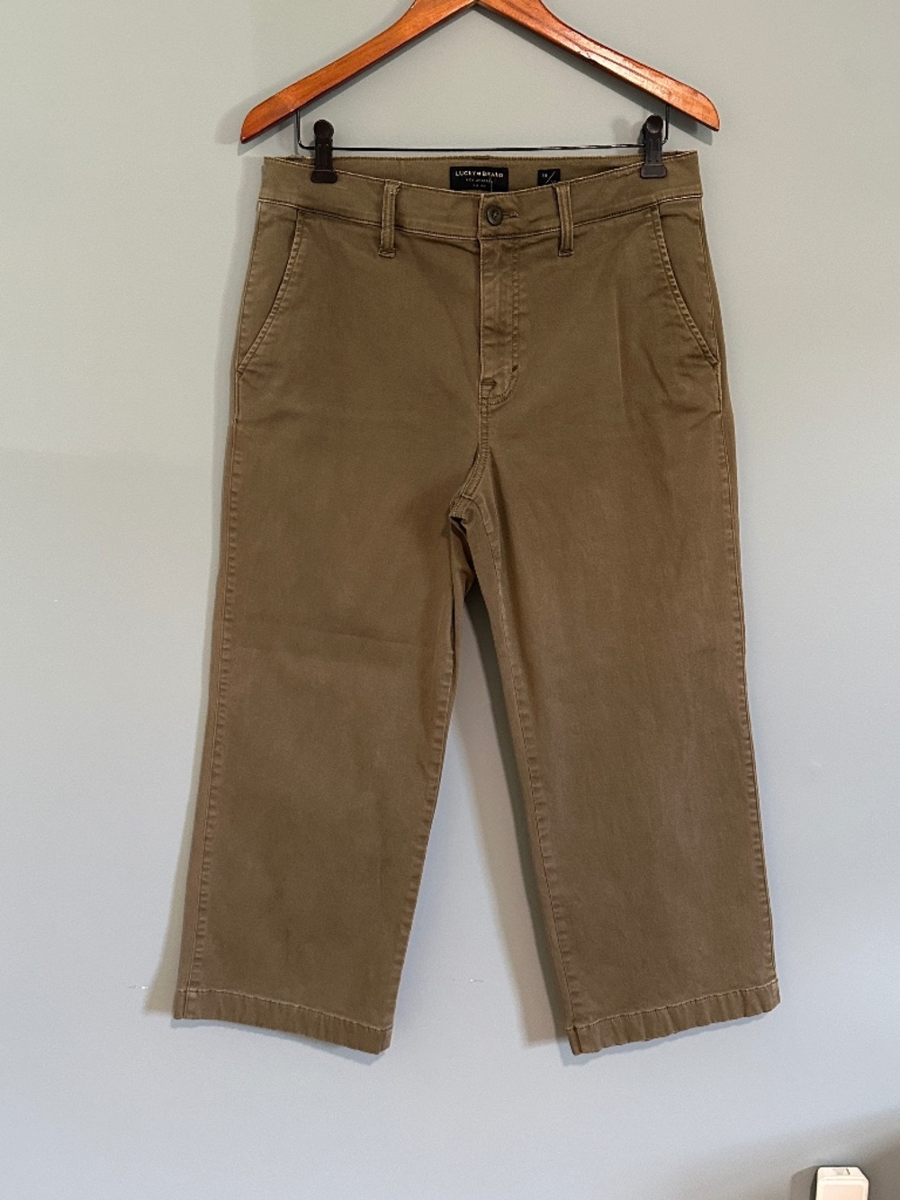 Lucky Brand Cropped Pants, khaki green, size 10